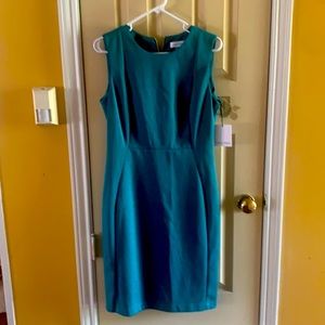 A dress emerald color